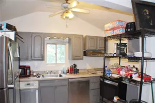 912 5th St, Pittsburgh, PA 15147 - Photo 13