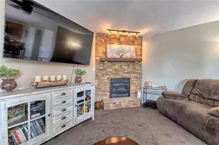 415 Crossbow Dr, New Stanton, PA 15672 - Photo 13