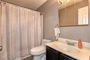 415 Crossbow Dr, New Stanton, PA 15672 - Photo 19