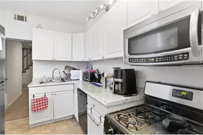 1813 Fox Way, Pittsburgh, PA 15203 - Photo 11