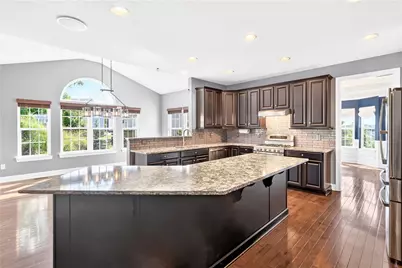 2084 Majestic Dr, North Strabane, PA 15317 - Photo 11