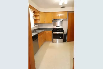 277 Oaklyn Rd, Bethel Park, PA 15102 - Photo 7