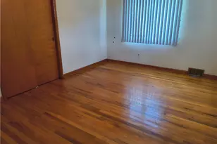 277 Oaklyn Rd, Bethel Park, PA 15102 - Photo 15