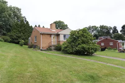 277 Oaklyn Rd, Bethel Park, PA 15102 - Photo 3