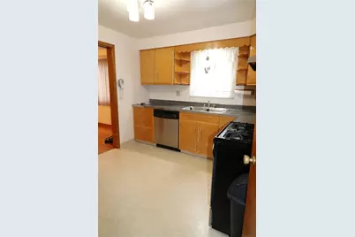 277 Oaklyn Rd, Bethel Park, PA 15102 - Photo 9