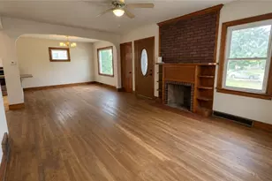 2201 Delaware Ave, New Castle, PA 16105 - Photo 11