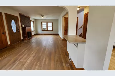 2201 Delaware Ave, New Castle, PA 16105 - Photo 17