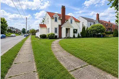 2201 Delaware Ave, New Castle, PA 16105 - Photo 3
