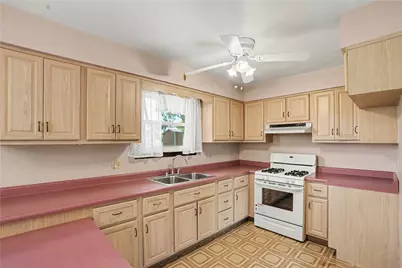 2107 Lynwood Dr, Hopewell Township, PA 15001 - Photo 9
