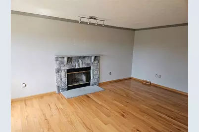 182 Markwood Dr, Cecil, PA 15317 - Photo 5