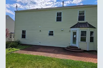 182 Markwood Dr, Cecil, PA 15317 - Photo 3