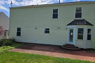 182 Markwood Dr, Cecil, PA 15317 - Photo 3