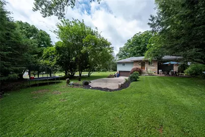109 Oak Ridge Dr, Penn Township, PA 16002 - Photo 3