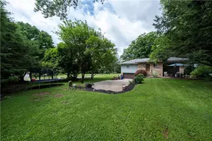 109 Oak Ridge Dr, Penn Township, PA 16002 - Photo 3