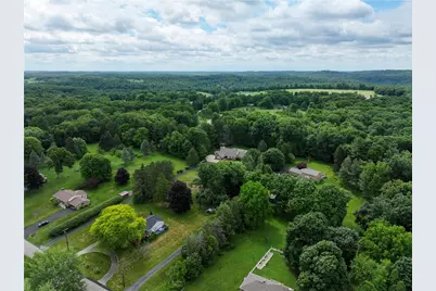 109 Oak Ridge Dr, Penn Township, PA 16002 - Photo 41