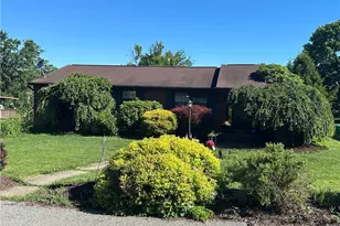 141 Hampton Ct, Twp of But SE, PA 16002 - Photo 1