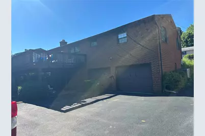 141 Hampton Ct, Twp of But SE, PA 16002 - Photo 3
