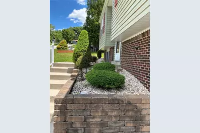 1350 Denton St, Hempfield Township, PA 15601 - Photo 3