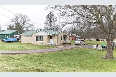 107 Wallace Dr, Darlington Township, PA 16115 - Photo 3