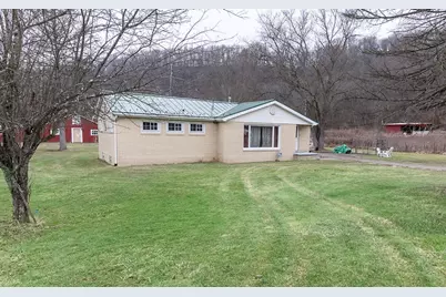 107 Wallace Dr, Darlington Township, PA 16115 - Photo 1