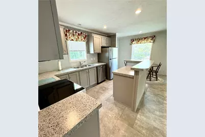 129 Trinidad St, Penn Township, PA 16002 - Photo 3