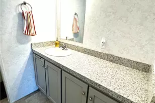 129 Trinidad St, Penn Township, PA 16002 - Photo 7