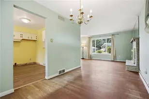 1641 Highland Rd, Economy, PA 15027 - Photo 9