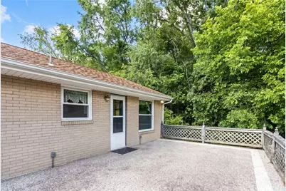 1641 Highland Rd, Economy, PA 15027 - Photo 21