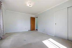 1641 Highland Rd, Economy, PA 15027 - Photo 13