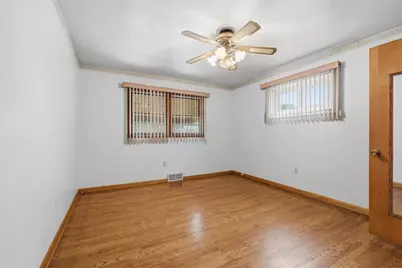 157 Gourley Ln, Center Township, PA 15061 - Photo 13