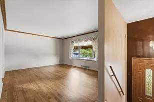 157 Gourley Ln, Center Township, PA 15061 - Photo 3