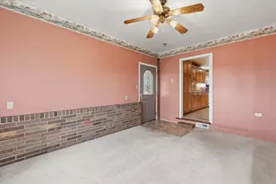 157 Gourley Ln, Center Township, PA 15061 - Photo 9