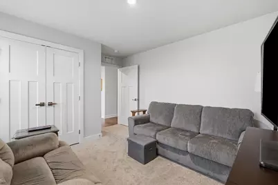 174 Olivia Dr, Center Township, PA 15061 - Photo 19