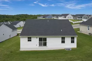 174 Olivia Dr, Center Township, PA 15061 - Photo 25