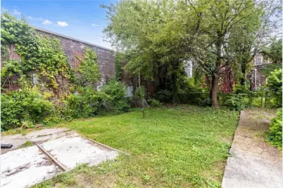 2018 Tustin St, Pittsburgh, PA 15219 - Photo 5
