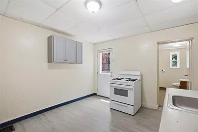 2018 Tustin St, Pittsburgh, PA 15219 - Photo 11