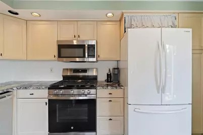 5221 Springdale Dr, Pittsburgh, PA 15236 - Photo 17