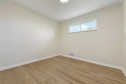 1936 W Beckert Ave, Pittsburgh, PA 15212 - Photo 23