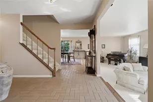 124 Windsor Ct, Monroeville, PA 15146 - Photo 3