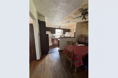 1128 McKinley Dr, Clairton, PA 15025 - Photo 9