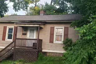 535 E Washington St, Rochester, PA 15074 - Photo 1