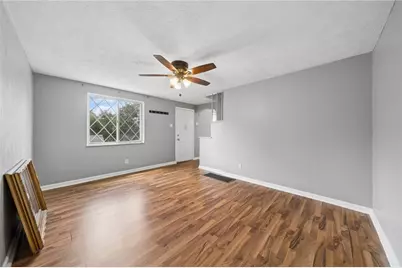 7931 Thon Dr, Pittsburgh, PA 15147 - Photo 3