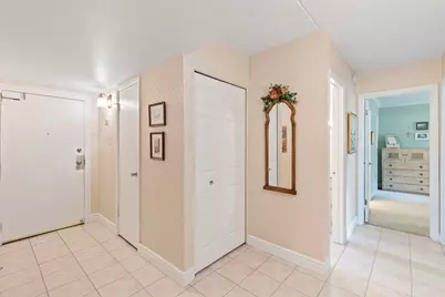 2120 Greentree Road #408E, Scott Township, PA 15220 - Photo 11