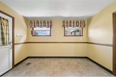 212 S 4th Street, Youngwood, PA 15697 - Photo 9