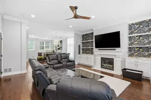 390 Bradley St, Pittsburgh, PA 15211 - Photo 7