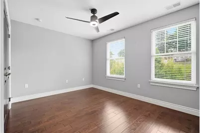 390 Bradley St, Pittsburgh, PA 15211 - Photo 17