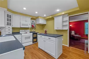9610 Fox Rd, Pittsburgh, PA 15237 - Photo 13