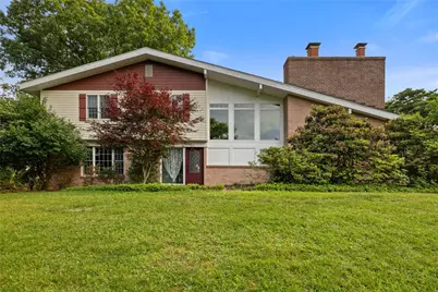 9610 Fox Rd, Pittsburgh, PA 15237 - Photo 1