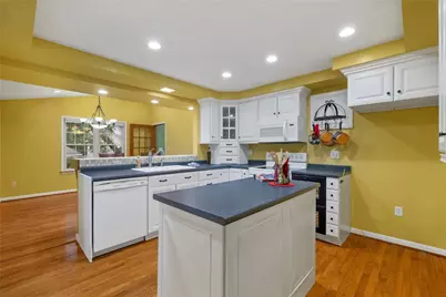 9610 Fox Rd, Pittsburgh, PA 15237 - Photo 15