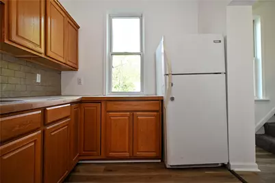 697 E Main St, Monongahela, PA 15063 - Photo 5